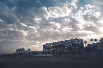 Beach promenade in Larnaca - 9251.pics