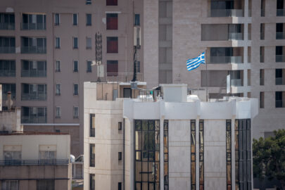 Greek flag on top of the building - 9251.pics