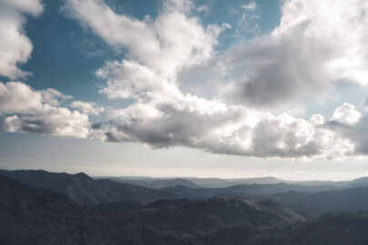 Hazy mountain landscape - 9251.pics
