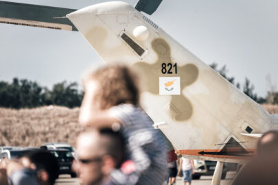 People during the airshow and aviation exhibition - 9251.pics