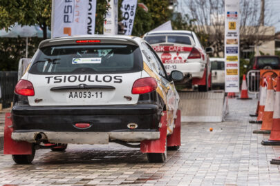 Peugeot 206 race car lines up at the start line - 9251.pics