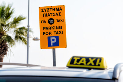Taxi parking sign - 9251.pics