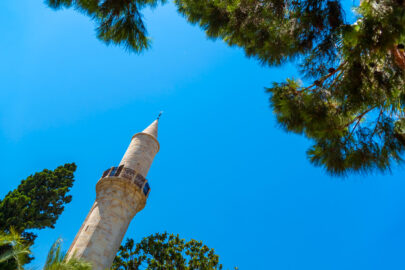 The minaret of the Djami Kebir Mosque. Larnaca - 9251.pics