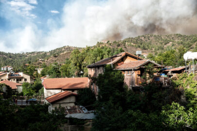 Forest fire. View from Kakopetria village - 9251.pics