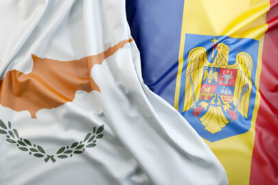 Overlapping flags of Cyprus and Romania - 9251.pics